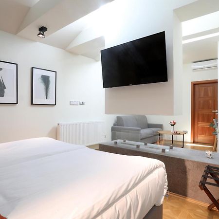 Strážnice Hotel Pod Vezi מראה חיצוני תמונה